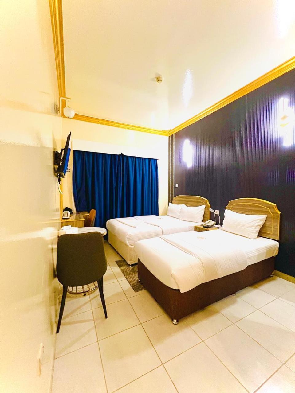 Galaxy Star Hotel Дубай Екстер'єр фото