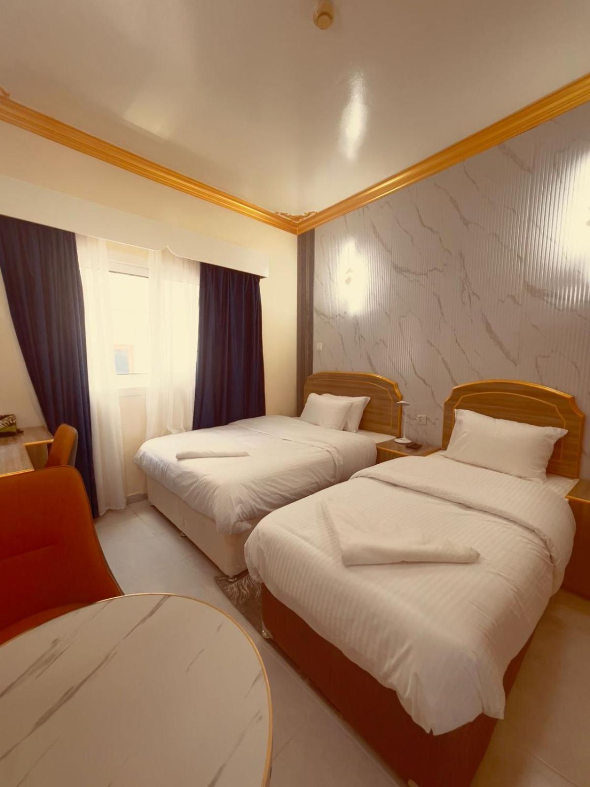 Galaxy Star Hotel Дубай Екстер'єр фото